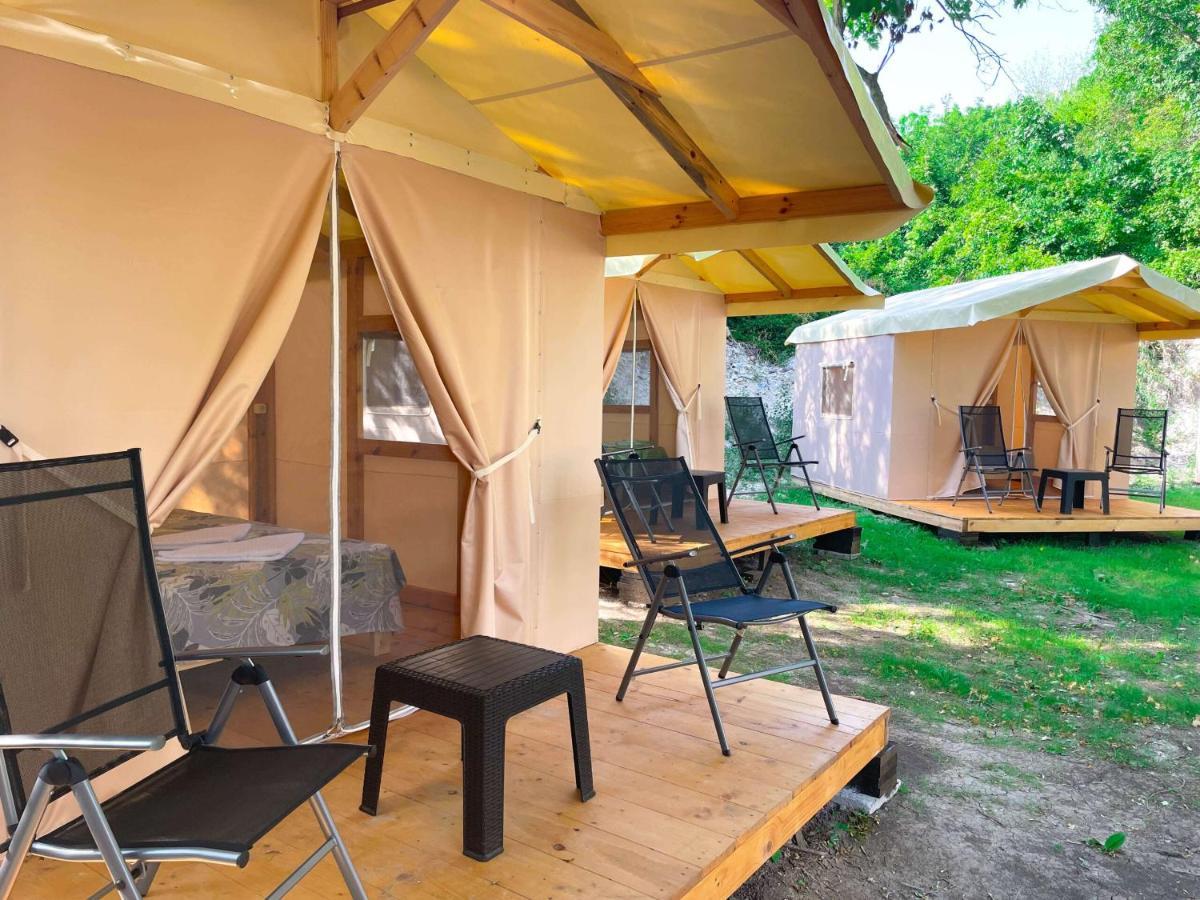 فندق Divoto Glamping بالشيك المظهر الخارجي الصورة