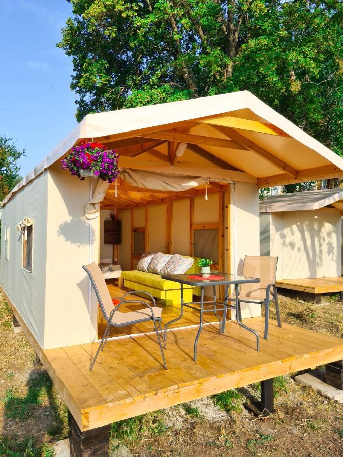 فندق Divoto Glamping بالشيك المظهر الخارجي الصورة